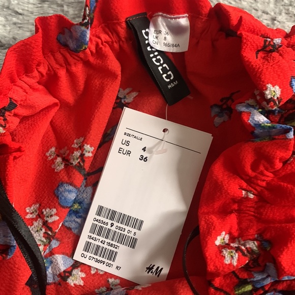 Off the shoulder long sleeve top - Picture 2 of 2